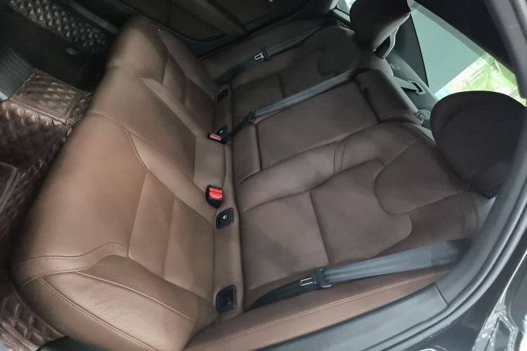 Used Volvo S90 New Energy 2024 Plug-in Hybrid Four-Wheel Drive Long-Range Zhiyi Luxury Edition Left Rear Seat