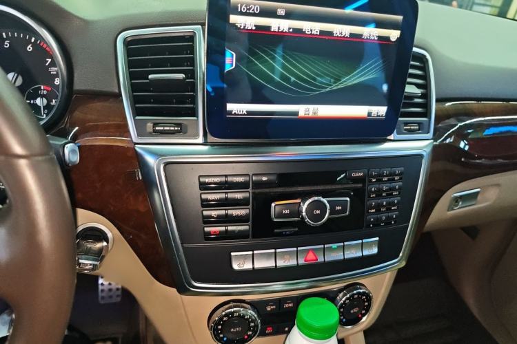 Used Mercedes-Benz M-Class 2014 ML 400 4MATIC Dynamic Model
