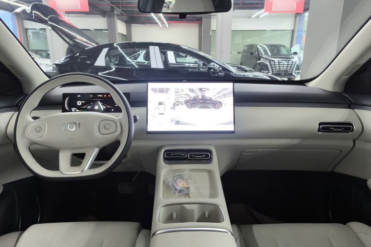 Used CHANGAN NEVO Q05 2026 Model 506 Max Center Console