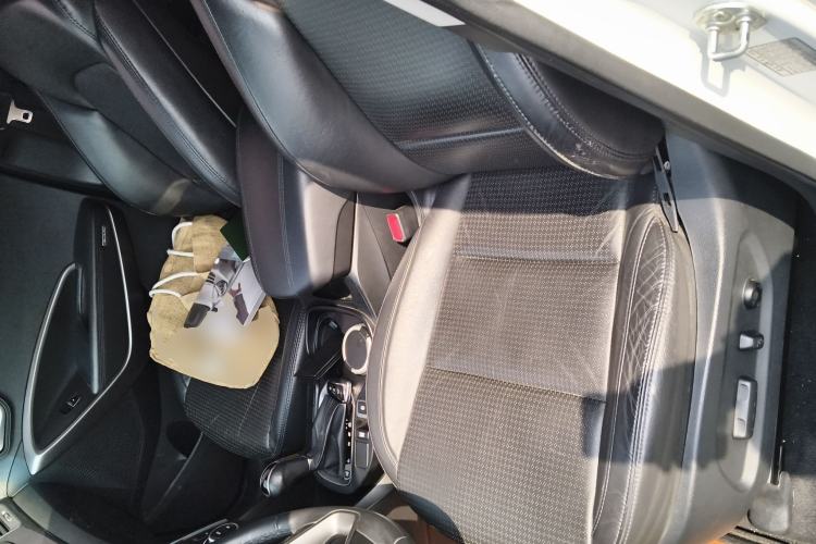 Used Hyundai Santa Fe 2013 2.4L Automatic Two-Wheel Drive Smart Version