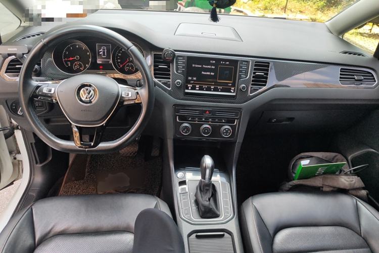 Used Volkswagen Golf Sportsvan 2016 230TSI Automatic Luxury Version
