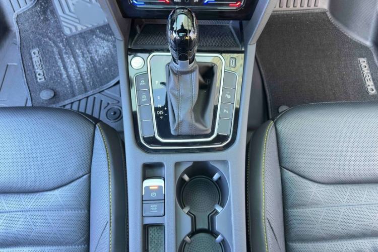 Used Volkswagen FAW-Volkswagen CC 2023 380TSI Striking Edition
