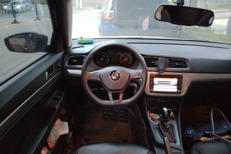 Used Volkswagen Gran Lavida 2015 1.6L Automatic Fashion Edition
