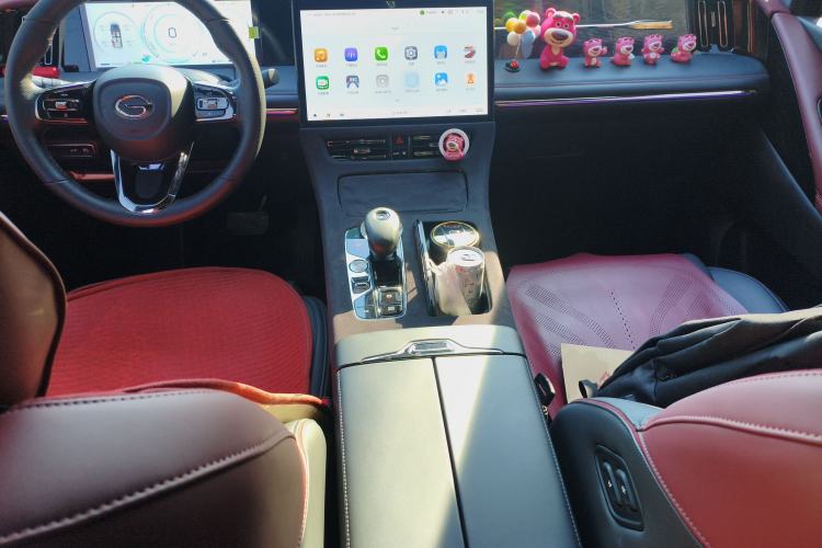 Used GAC Trumpchi M8 2023 Zongshi Series Dual-Motor Flagship Edition Center Console