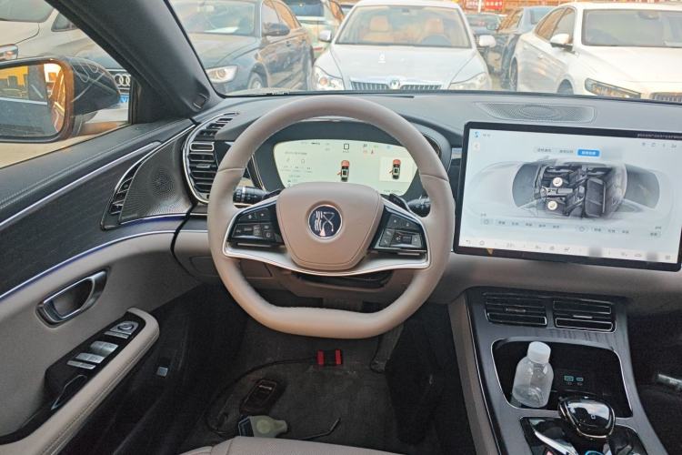 Used BYD Han 2025 DM-i Intelligent Driving Edition 125KM LiDAR Flagship Model
