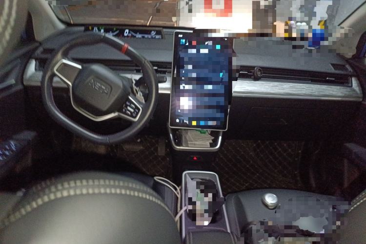 Used NETA V 2022 Chao 300 Lite Ternary Lithium Center Console