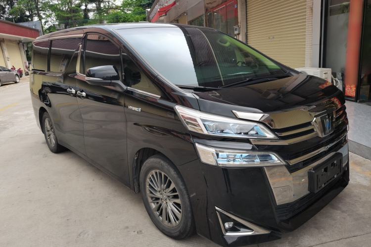 Used Toyota Vellfire 2021 Crown Dual-Engine 2.5L HV Prestige Edition Front Right 45 Deg