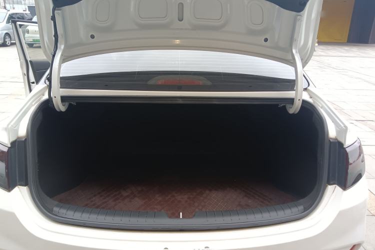 Used Hyundai Celesta 2020 1.6L Automatic GL Enjoyable Edition