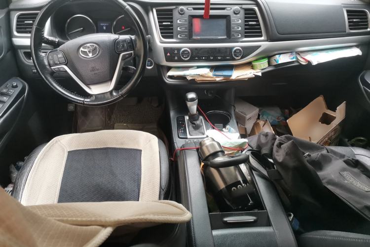 Used Toyota Highlander 2015 2.0T Four-Wheel Drive Luxury Navigation Version with 7 Seats
