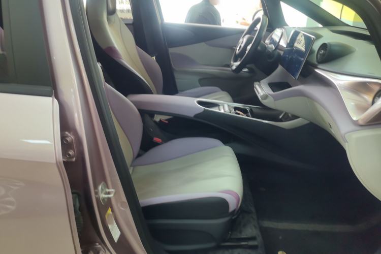 Used BYD Dolphin 2023 420 km Free Version
