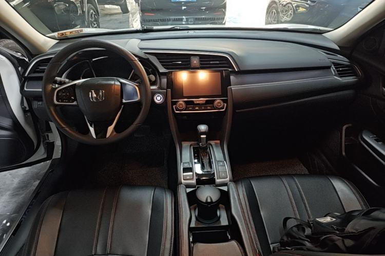 Used Honda Civic 2016 220TURBO CVT Luxury Edition