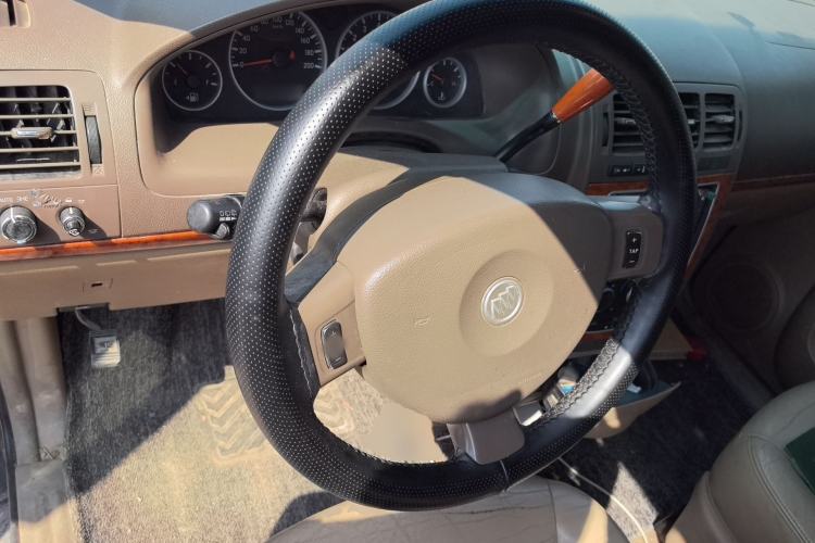 Used Buick GL8 2011 2.4L LT Executive Edition