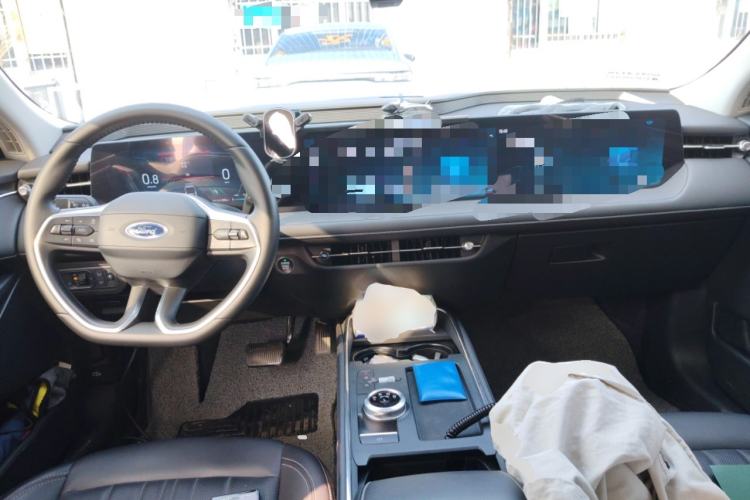 Used Ford Mondeo 2025 2.0T EcoBoost Luxury Version