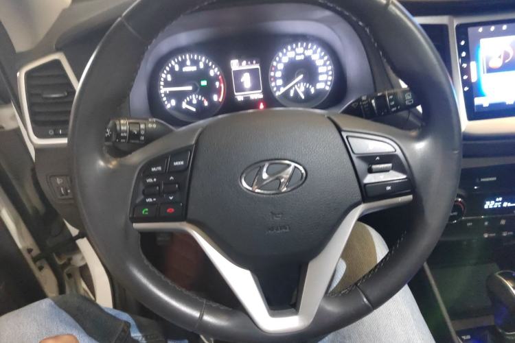 Used Hyundai Tucson 2015 1.6T Dual-Clutch Two-Wheel-Drive Smart Model
