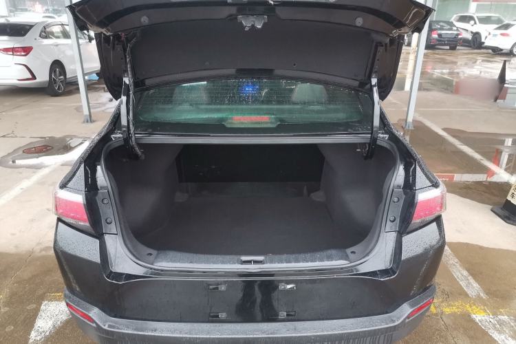 Used Venucia D60 2019 1.6L Entry Manual Fashion Edition
