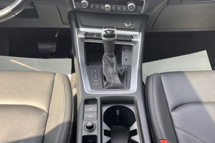 Used Audi Q3 2020 35 TFSI Ambition Style Edition Gear Lever