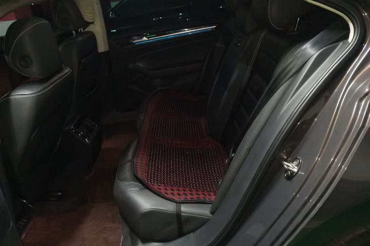 Used Volkswagen Phideon 2016 380TSI Two-Wheel-Drive Luxury Edition
