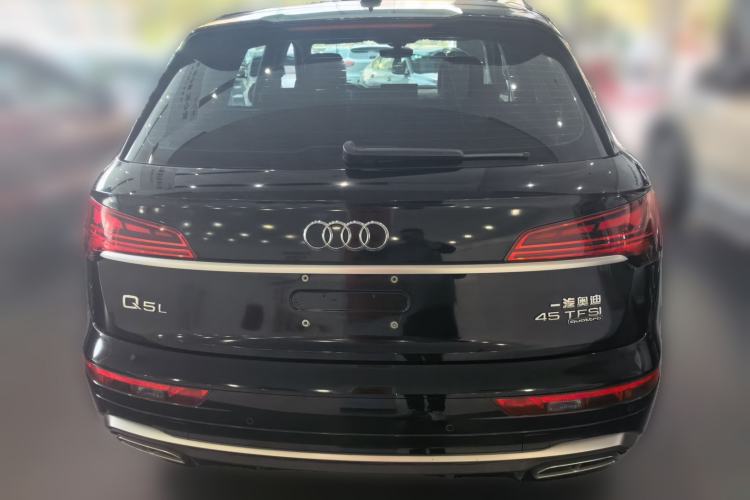 Used Audi Q5L 2022 Updated 45T Luxury Dynamic Version Rear