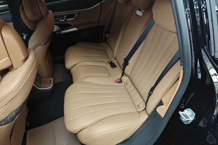 Used Mercedes-Benz E-Class 2025 Facelift E 300 L Luxury Edition