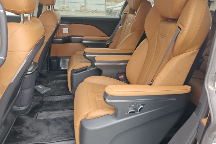 Used Hongqi HQ9 PHEV 2024 2.0T Four-Wheel Drive Business Edition