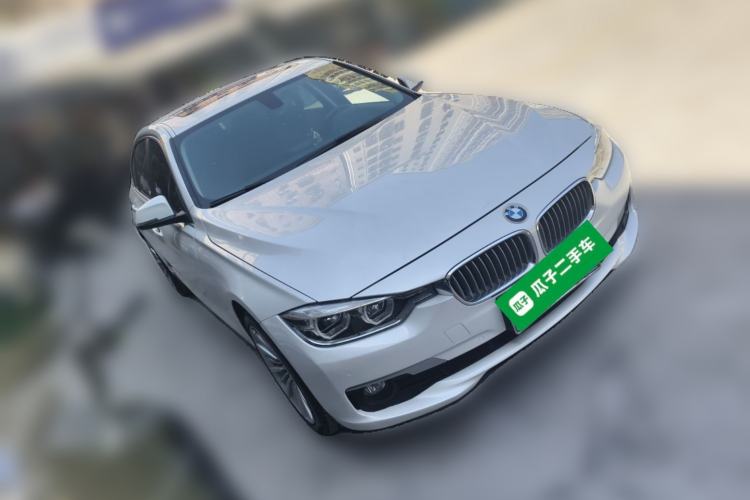 Used BMW 3 Series 2018 320Li Fashion Model Front Right 45 Deg