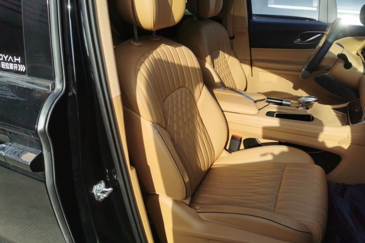 Used VOYAH Dream 2024 PHEV Ultra-Long Range Flagship Edition Right Front Seat