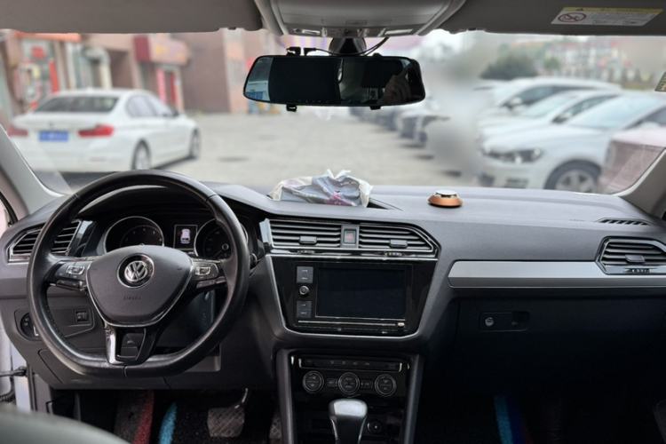 Used Volkswagen Tiguan L 2019 330TSI Automatic Two-Wheel Drive Panoramic Comfort Edition China VI Standard