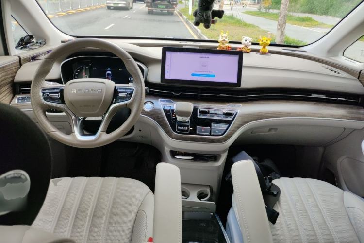 Used Roewe iMAX8 2023 400TGI Comfort Edition
