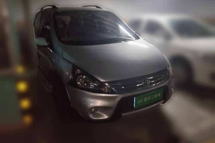 Used FORTHING Joyear SUV 2012 1.6L Luxury Model Front Right 45 Deg