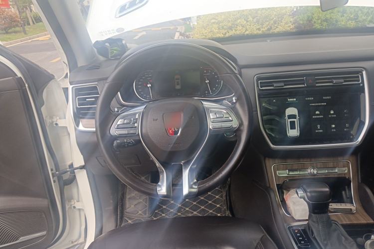 Used Roewe RX8 2019 30T Smart Connectivity Four-Wheel Drive Supreme Flagship Edition Steering Wheel