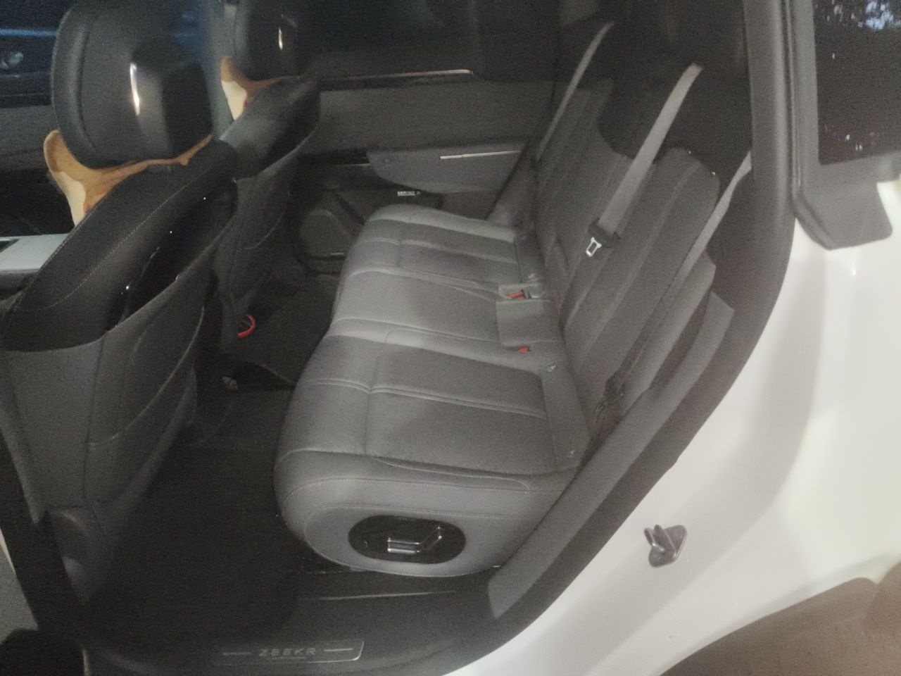 Zeekr 7X 2025 100 kWh Long-Range Rear-Wheel Drive with Intelligent Driving Features — снимка 17