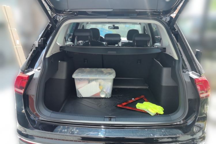 Used Volkswagen Tiguan L 2025 Model, Outstanding Version, 300TSI Automatic Two-Wheel Drive Longteng Edition