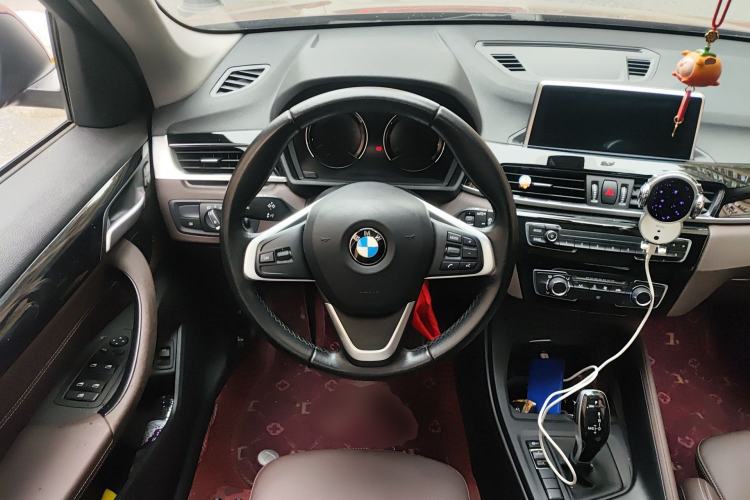 Used BMW X1 2020 sDrive20Li Fashion Model Steering Wheel