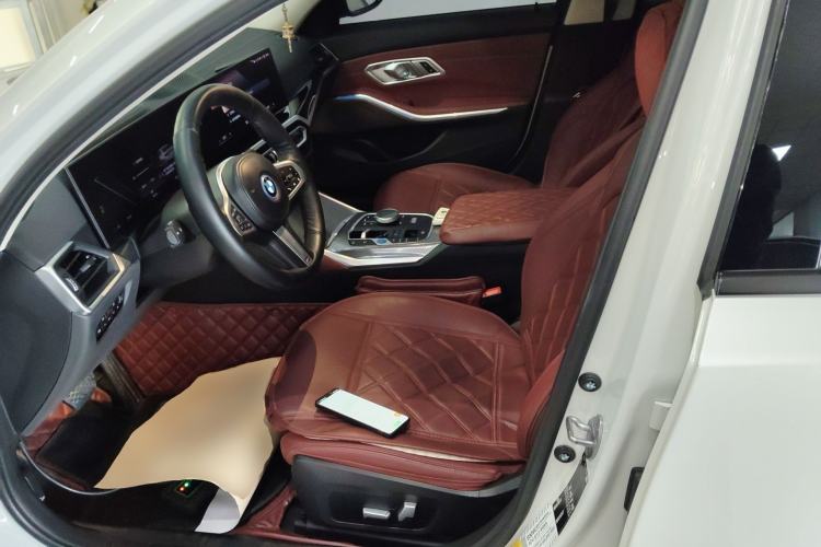 Used BMW i3 2023 eDrive 40 L Midnight Edition
