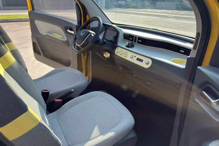 Used Wuling Hongguang MINIEV 2022 Macaron Premium Model – Lithium Iron Phosphate