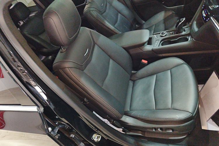 Used Cadillac XT6 2022 2.0T Six-Seater Four-Wheel-Drive Luxury Standard Edition
