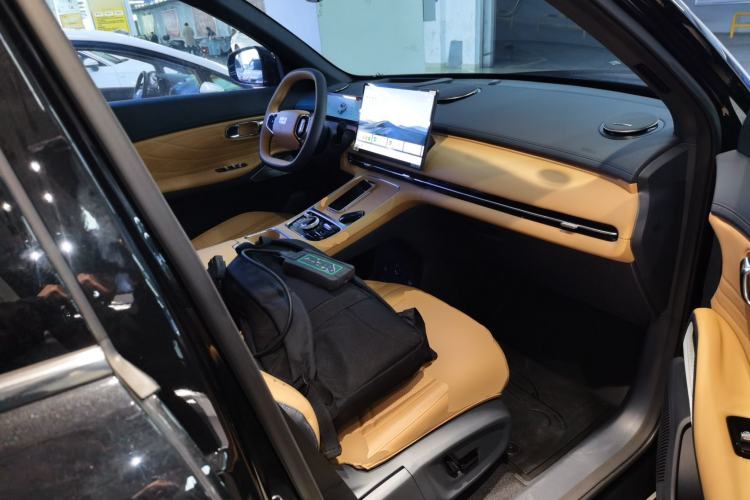 Used Geely Galaxy Galaxy Xingjian 7 EM-i 2025 120km Exploration+ Version
