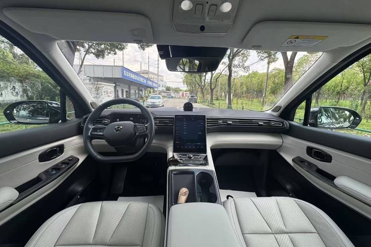 Used Nio ES8 2020 415 km Signature Edition 6-Seater Version
