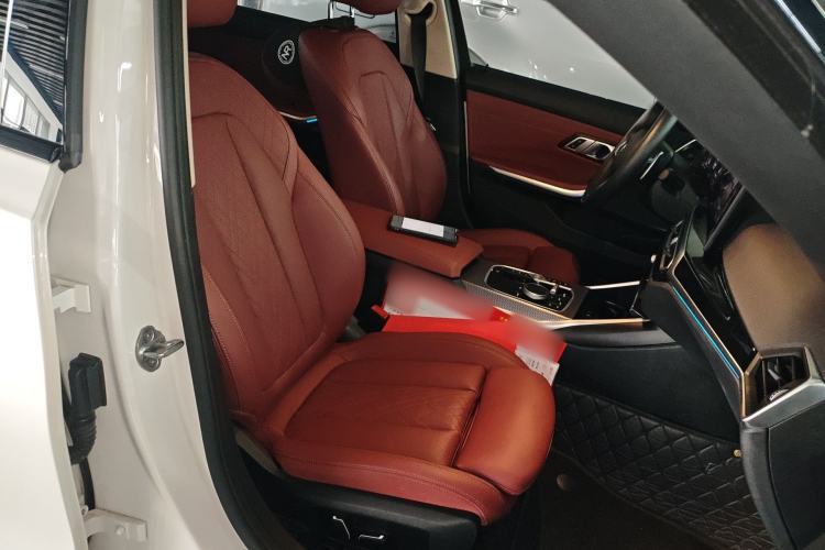 Used BMW 3 Series 2024 325Li M Sport Night Edition Package Right Front Seat