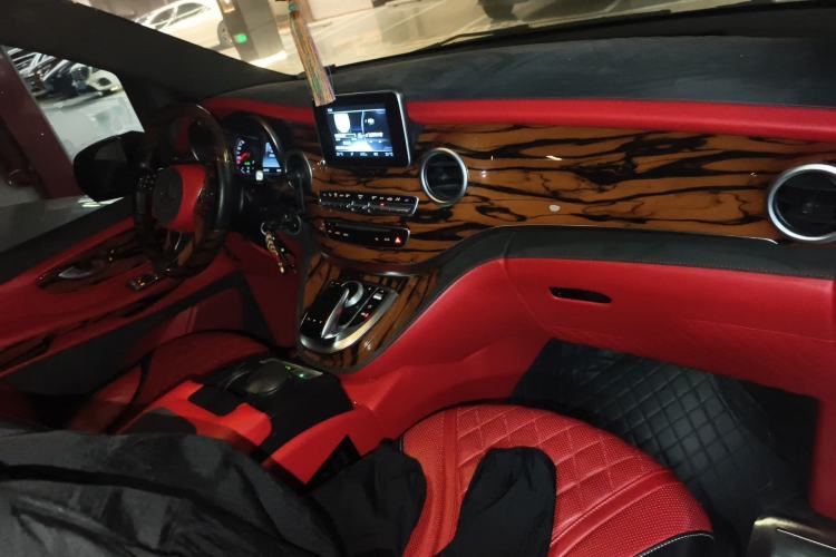 Used Mercedes-Benz V-Class 