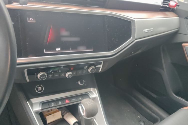 Used Audi Q3 2022 35 TFSI Fashionable and Elegant Model
