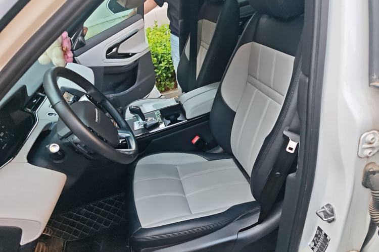 Used Land Rover Range Evoque 2020 249 PS R-DYNAMIC S Black Edition Sport Version Left Front Seat