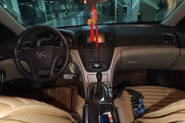 Used Buick Regal 2012 2.0L Comfort Edition Center Console