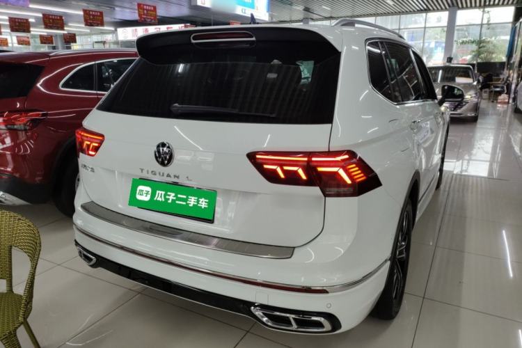 Used Volkswagen Tiguan L 2024 330TSI Automatic Two-Wheel Drive R-Line Enhanced Edition Rear Right 45 Deg