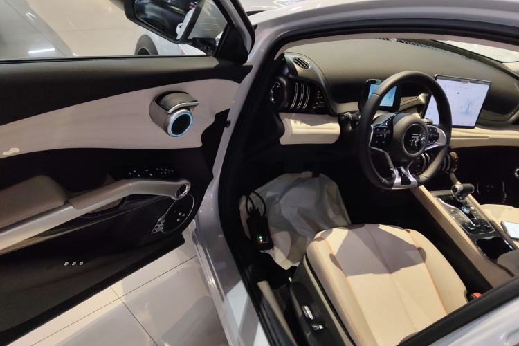 Used BYD Yuan PLUS 2024 Honor Edition 510KM Beyond Model
