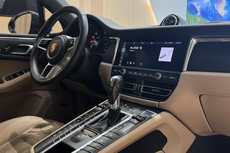 Used Porsche Macan 2018 Macan 2.0T
