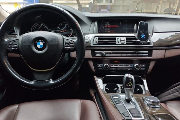 Used BMW 5 Series 2017 525Li Leading Model
