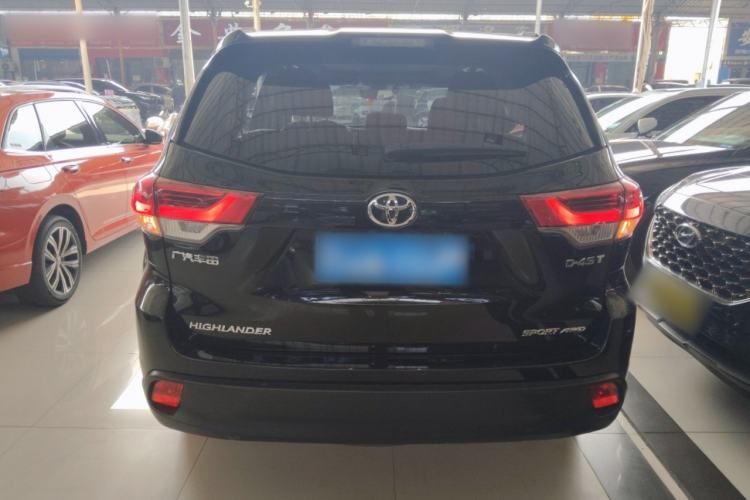 Used Toyota Highlander 2018 2.0T Four-Wheel Drive Luxury Version 7 Seats China VI Standard
