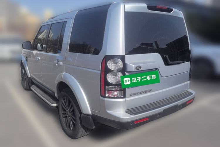 Used Land Rover Discovery 2016 3.0 SC Obsidian Black Heritage Edition HSE Rear Left 45 Deg