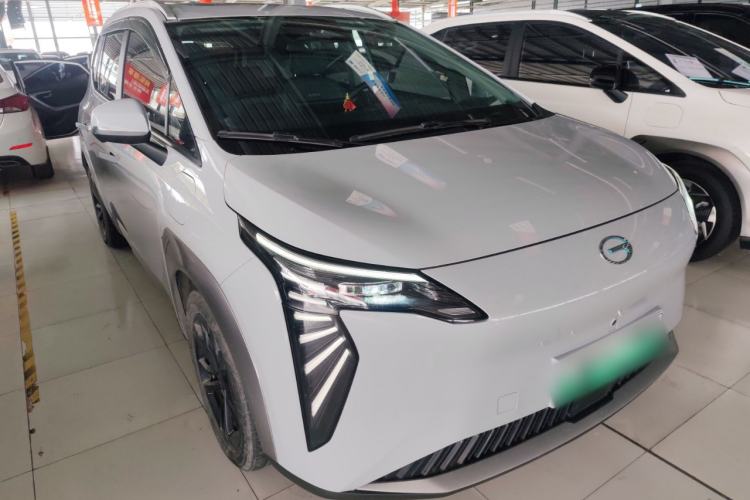 Used AION Y 2023 Plus 510 Smart Edition Front Right 45 Deg